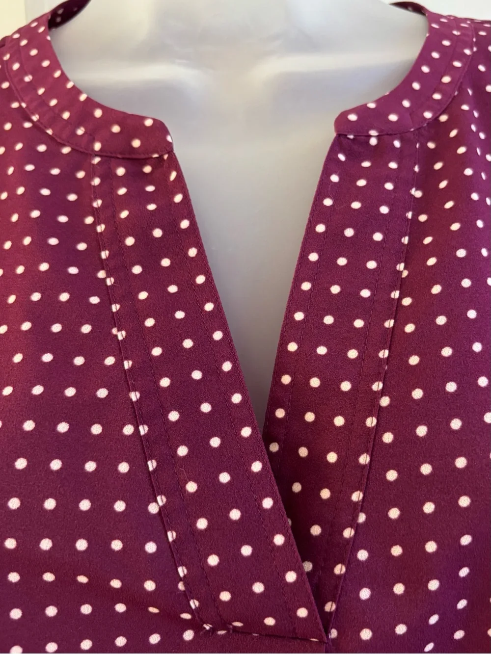 J. Crew Blouse Burgundy Red White Dot Split-Neck Cap Flutter Sleeve sz 12